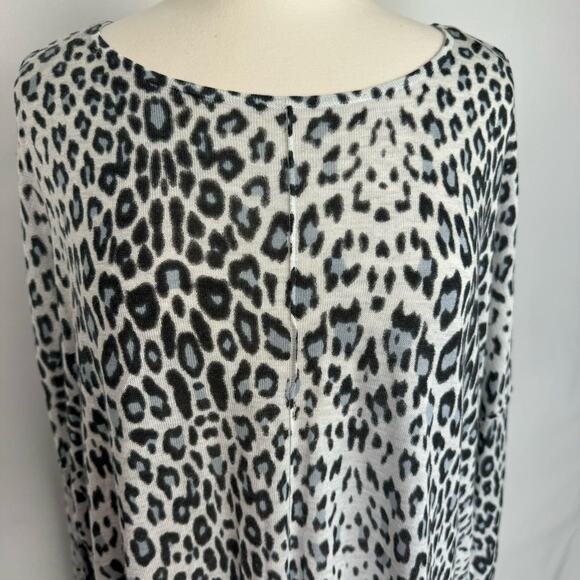 NWT H&M | White & Black Leopard Print Oversized Knit Sweater | Women's Large - Picture 3 of 9